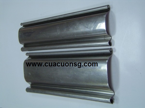 Lá cửa cuốn inox 304