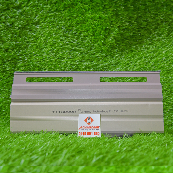 Cửa Cuốn Đức Khe Thoáng Titadoor PM1095i 3 cửa cuốn đức titadoor pm1095i giá tốt nhất