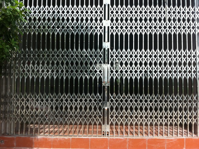 Cửa Xếp Inox Tự Hào Là Sự Lựa Chọn Hoàn Hảo Đối Với Ngôi Nhà của Bạn