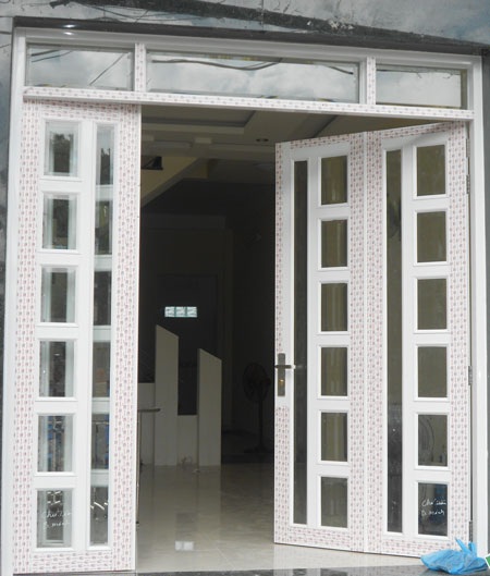 cua-di-nhom-kinh