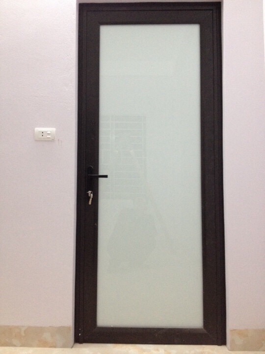 Mẫu cửa nhôm nhà vệ sinh giá rẻ 1 cửa nhôm toilet