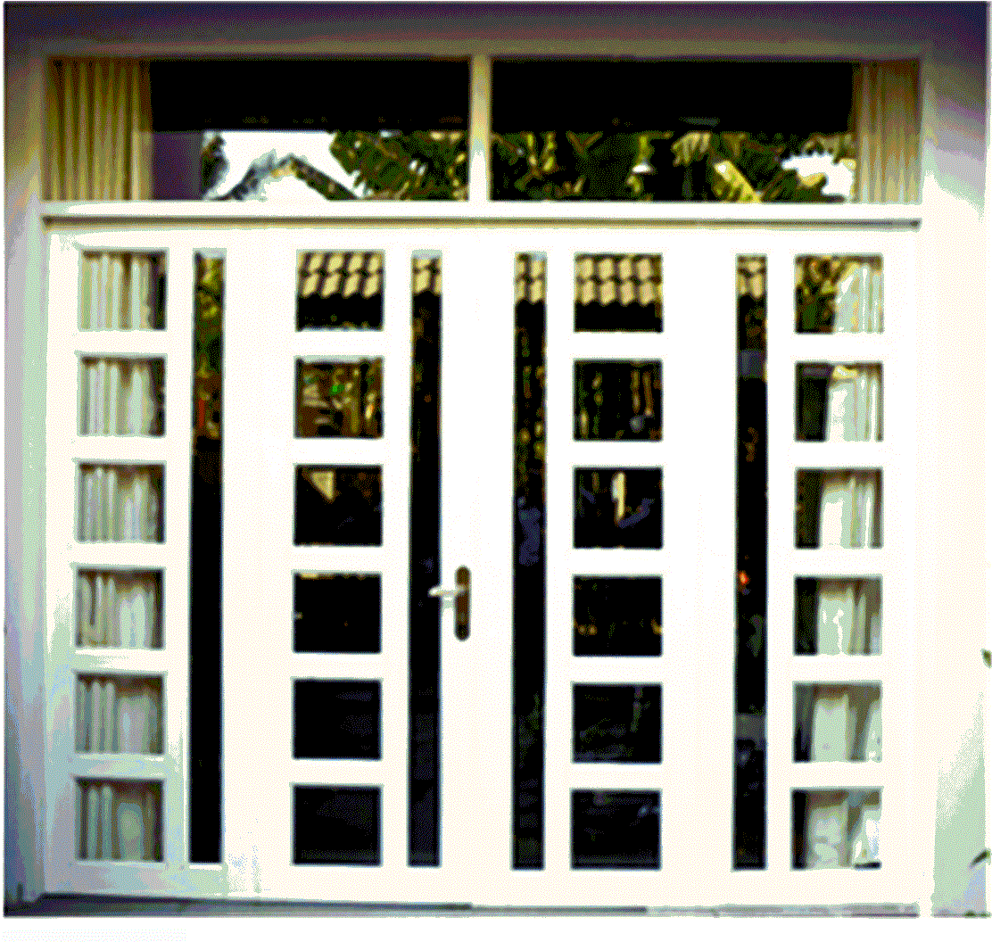 Cửa sắt hộp 4 cánh nhà phố
