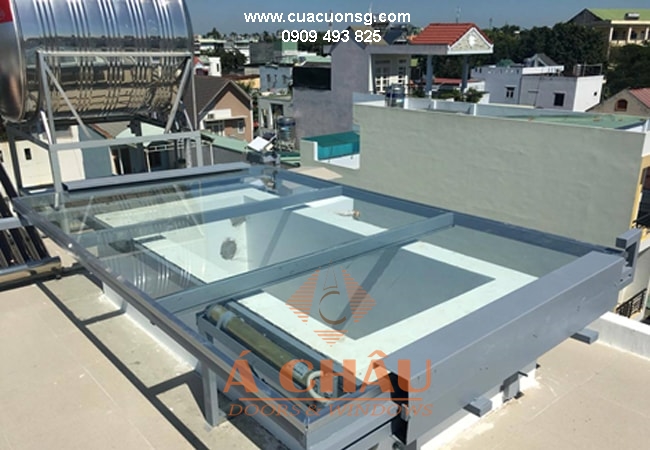 Mái che bằng kính cường lực sân thượng