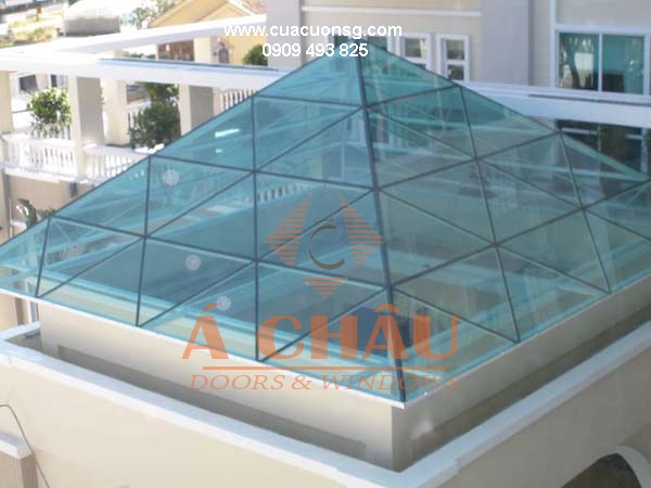 Mái kính cường lực an toàn cho nhà ở, thiết kế đẹp, phong cách