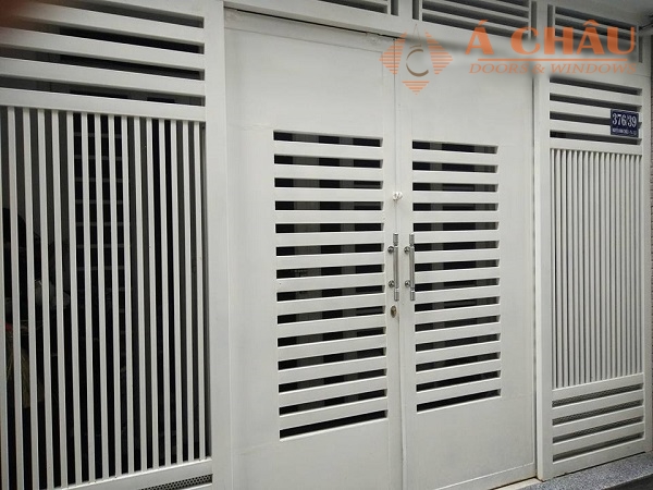 299+ Mẫu Cổng Sắt Đẹp 2024 44 cổng sắt 2 cánh