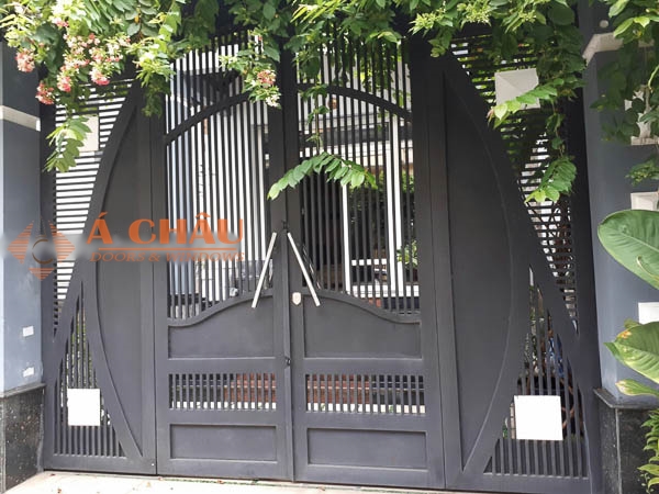 299+ Mẫu Cổng Sắt Đẹp 2024 70 mẫu cổng sắt 4 cánh đơn giản