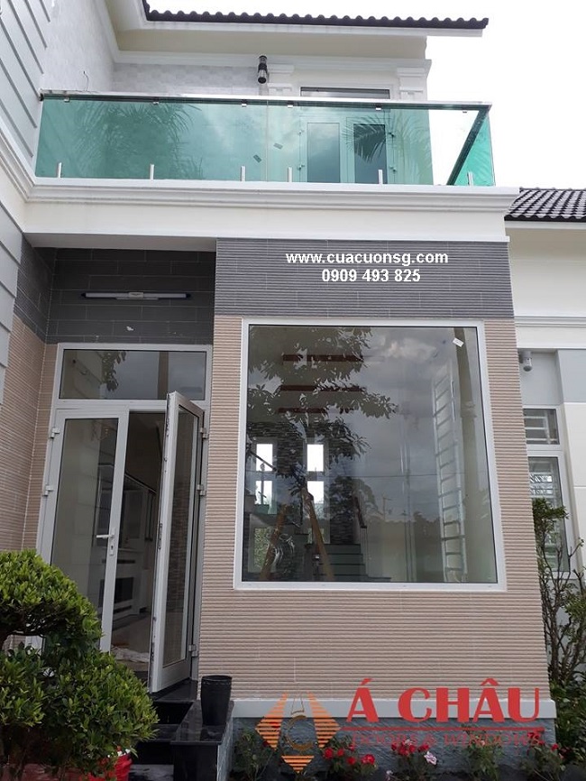 cửa chính nhôm kính biệt thự đẹp