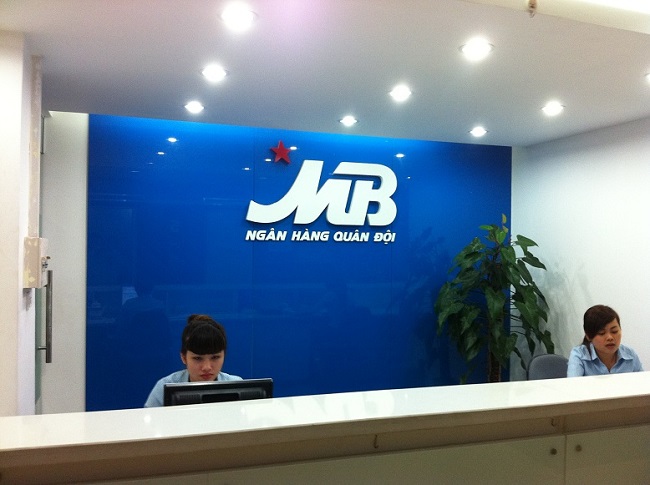 Sơn kính màu logo
