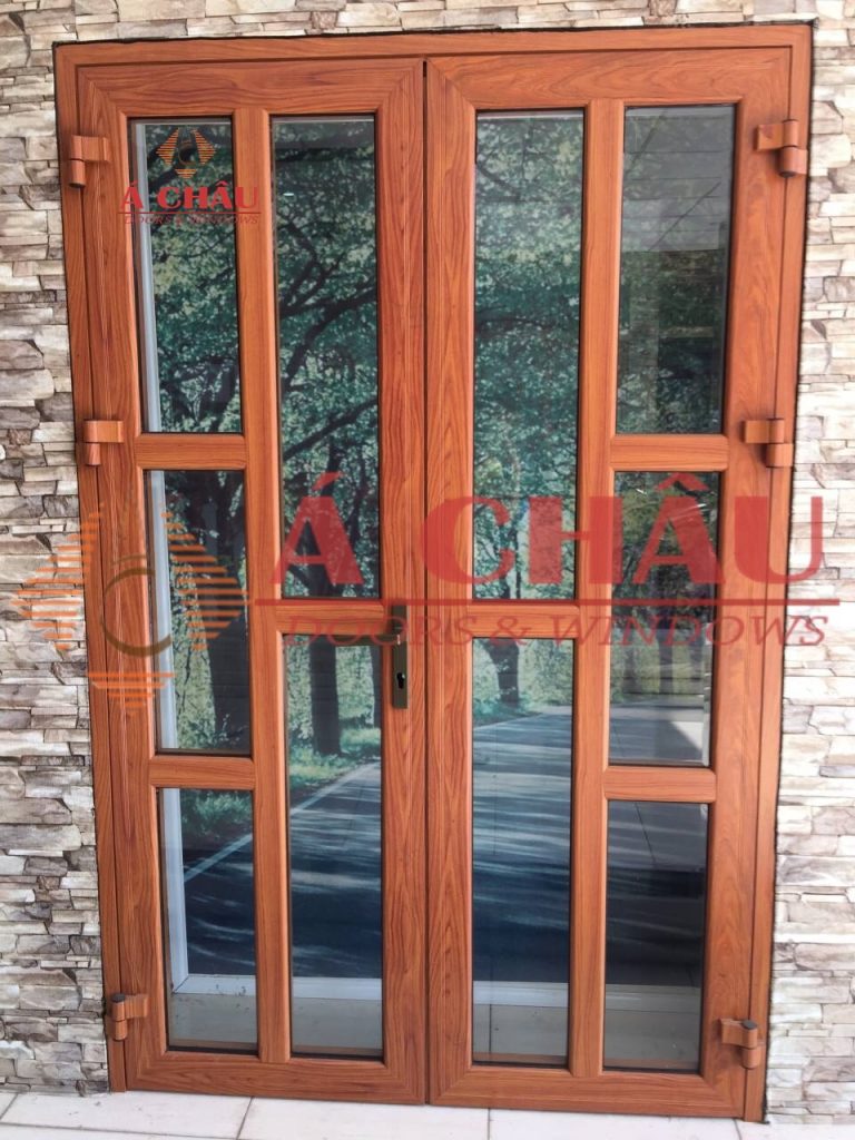 cửa nhôm xingfa màu gỗ