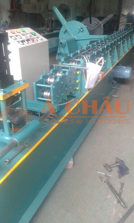 dây chuyền gia công cửa kéo