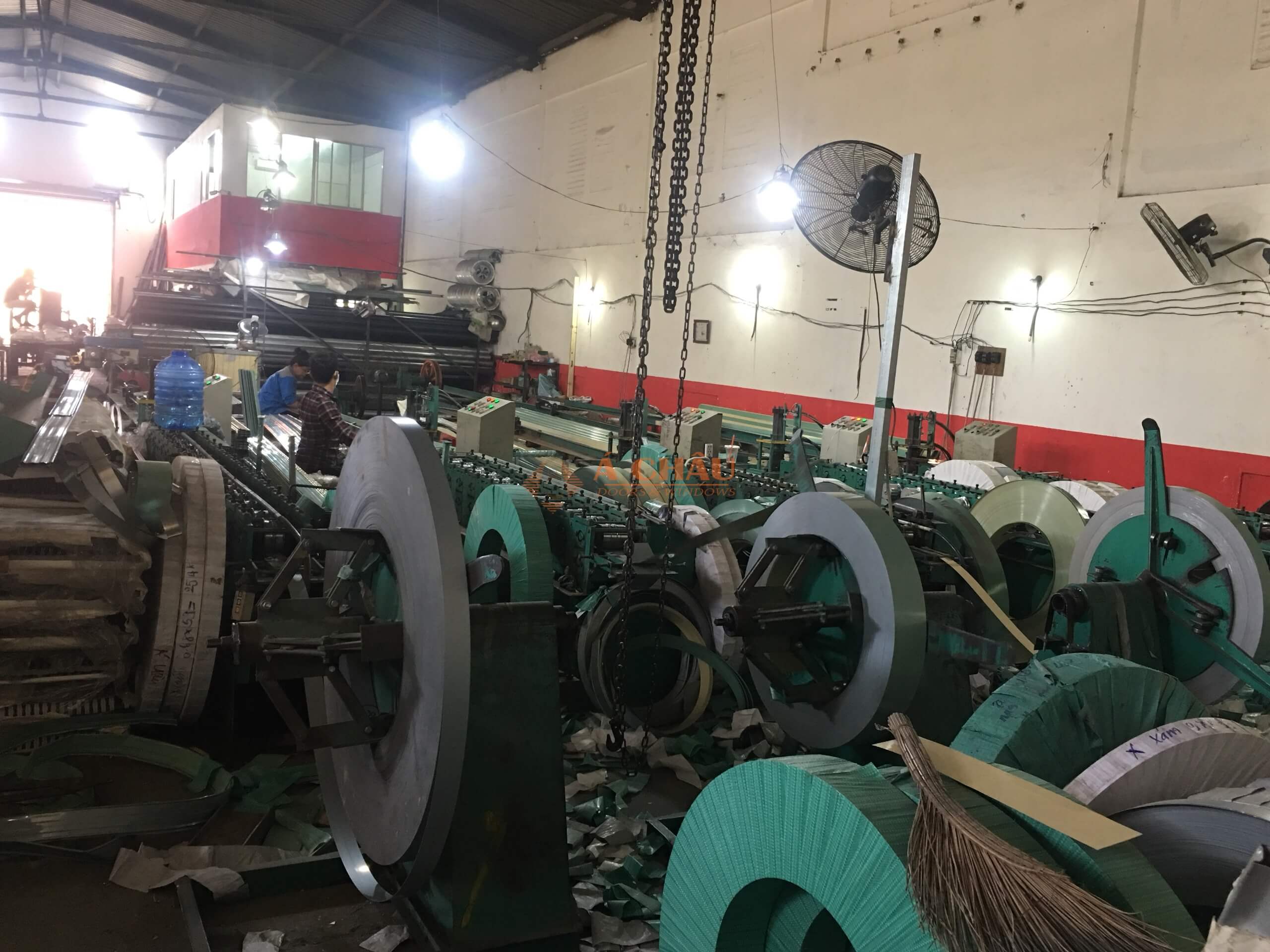 giai đoạn gia công cửa kéo Đài Loan
