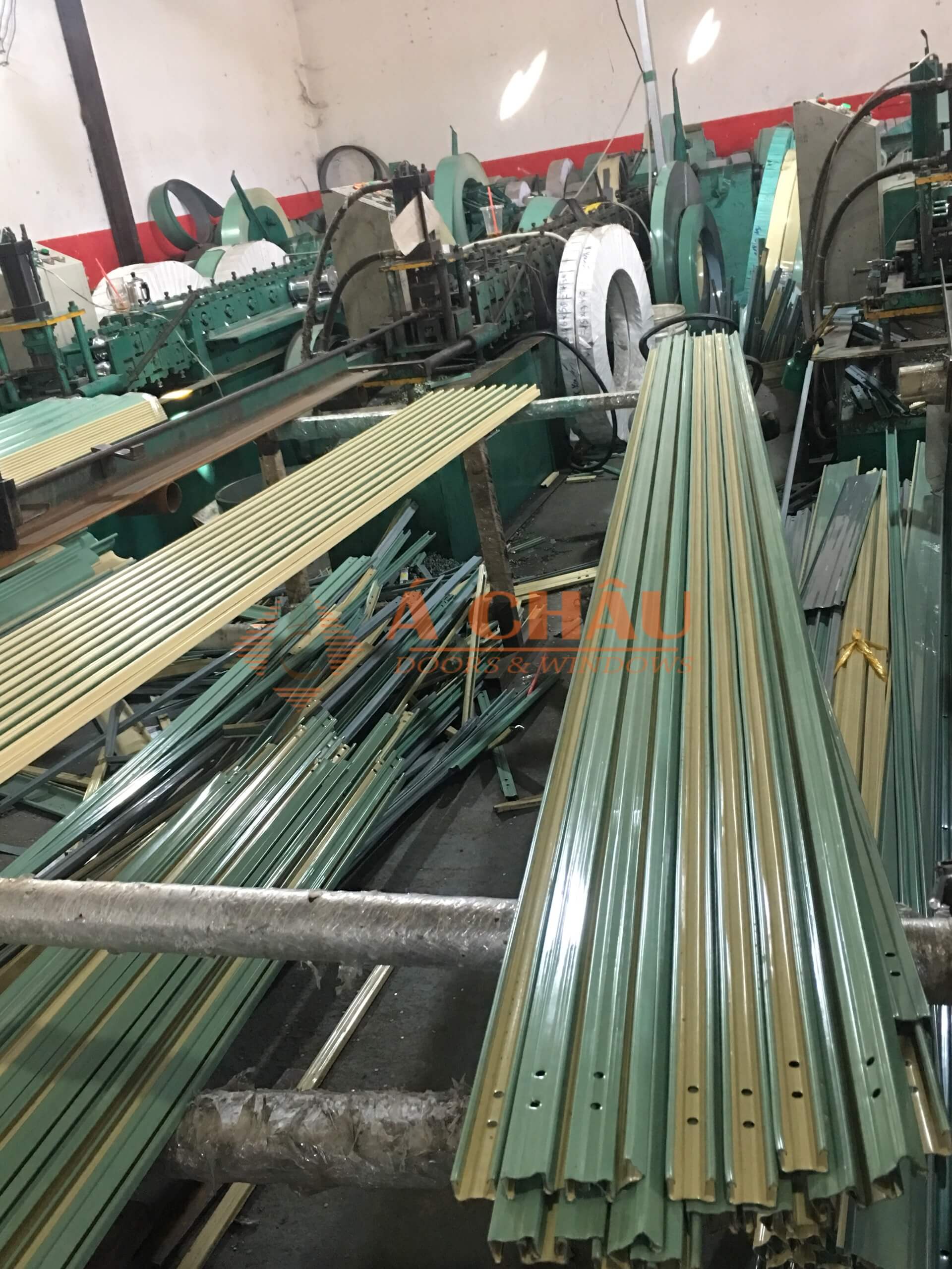 công đoạn sản xuất cửa kéo