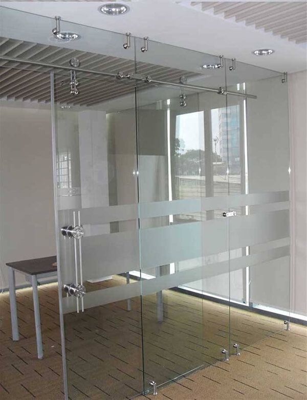 Mẫu cửa kính làm vách ngăn