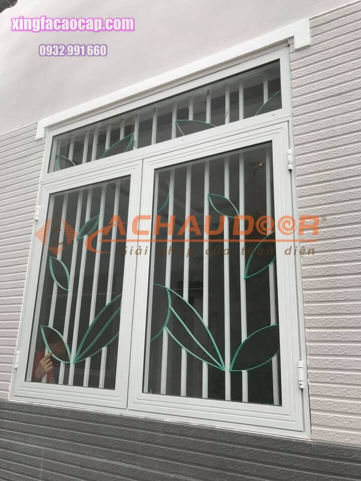 15+ Mẫu cửa nhôm Xingfa màu trắng đẹp sang trọng 6 cửa sổ mở quay nhôm xingfa 2 cánh