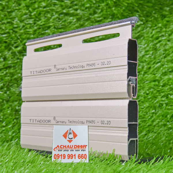 Cửa Cuốn Đức Khe Thoáng Titadoor PM49S 1 Cửa cuốn Đức Titadoor PM49S chính hãng