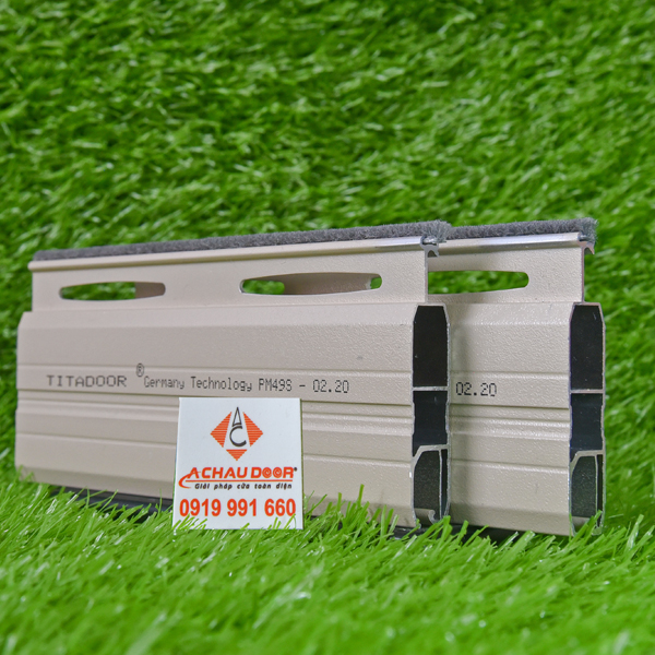 Cửa cuốn công nghệ Đức Titadoor PM49S