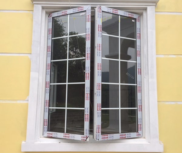 KÍNH MÀU XANH ĐEN - CỬA NHÔM KÍNH XINGFA THỦ ĐÔ GLASS