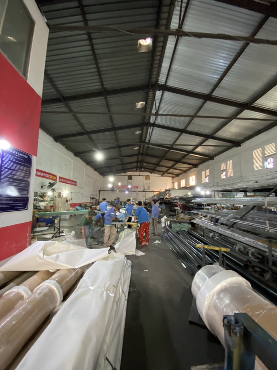 Xưởng Sản Xuất Cửa Cuốn Á Châu 8 san xuat cua cuon cua keo