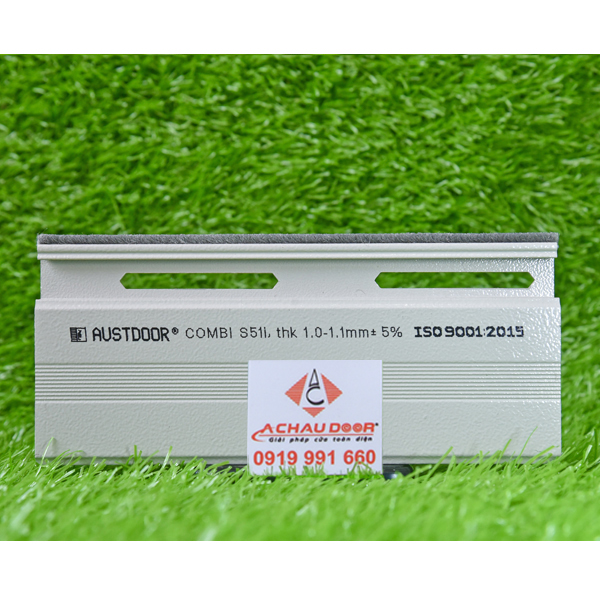 Cửa Cuốn Nan Nhôm Austdoor Combi S51i 3 Cửa Cuốn Nan Nhôm Austdoor Combi s51i giá rẻ