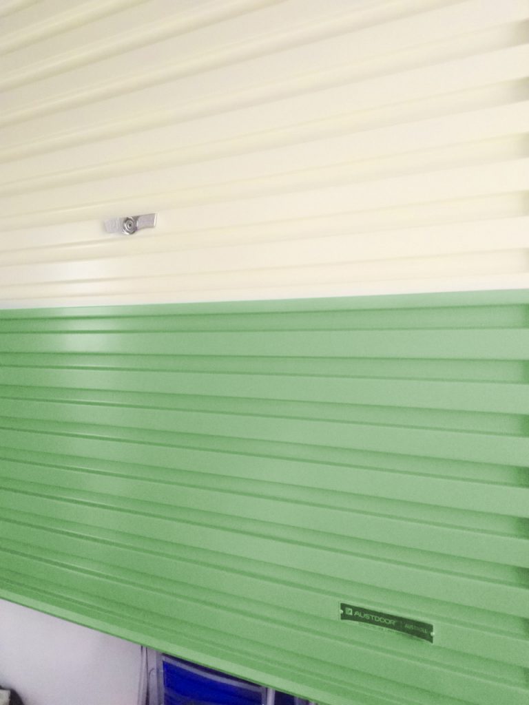 Cửa Cuốn Thép Tấm Liền Austdoor Austroll AP 2 Cửa cuốn thép tấm liền Austdoor Austroll AP serial 2 thực tế