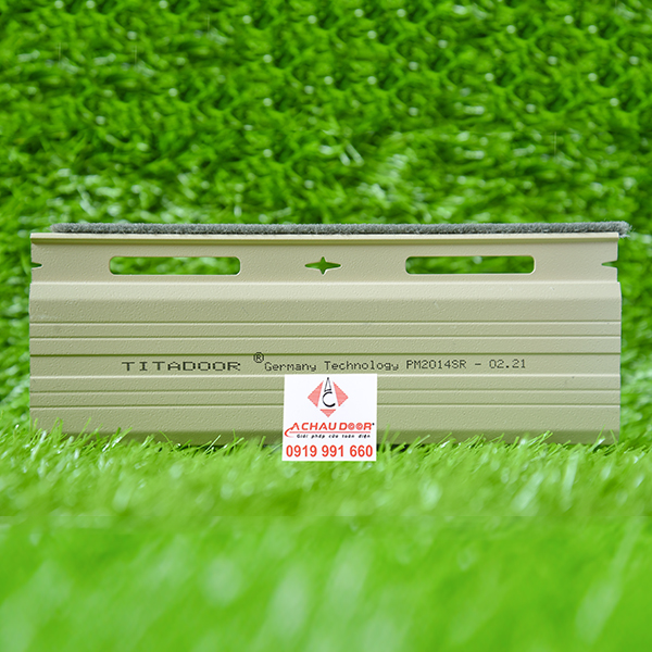 Cửa Cuốn Đức Khe Thoáng Titadoor PM2014SR 2 Cửa cuốn Đức Titadoor PM2014SR chính hãng giá tốt
