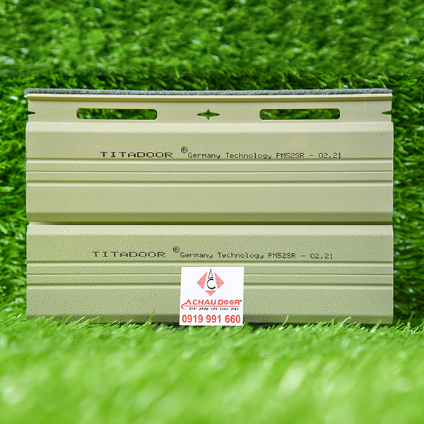 Cửa Cuốn Đức Khe Thoáng Titadoor PM52SR 3 Cửa cuốn Đức Titadoor PM52SR chính hãng giá re nhất