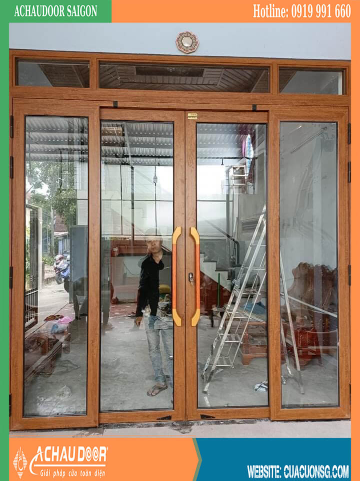 cửa nhôm trượt quay giả gỗ