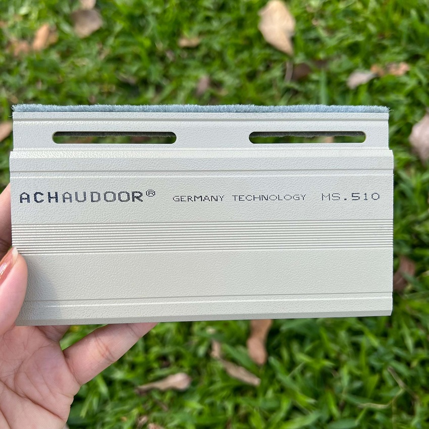 Cửa cuốn đức Á Châu Door MS 510 5 cua cuon nhom cong nghe duc khe thoang achaudoor ms 510 3