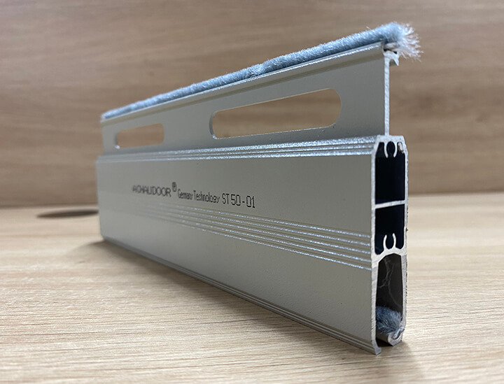 Cửa Cuốn Đức Khe Thoáng Achaudoor ST50 3 Cửa Cuốn Đức Khe Thoáng Achaudoor ST50