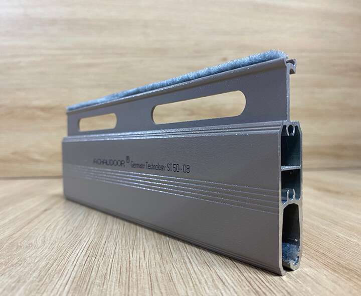 Cửa Cuốn Đức Khe Thoáng Achaudoor ST50 6 Cửa Cuốn Đức Khe Thoáng Achaudoor ST50