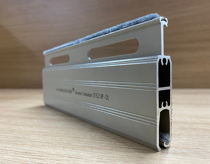 Cửa Cuốn Đức Khe Thoáng Achaudoor ST52 VIP 3 Cửa Cuốn Đức Khe Thoáng Achaudoor ST52 VIP