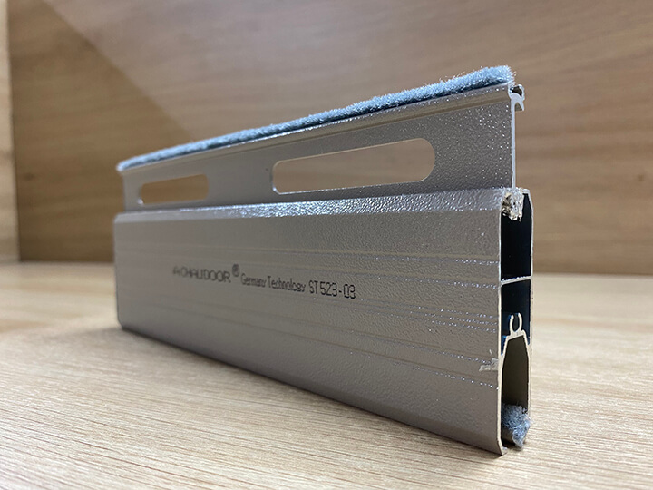 Cửa Cuốn Đức Khe Thoáng Achaudoor ST523 6 Cửa Cuốn Đức Khe Thoáng Achaudoor ST523