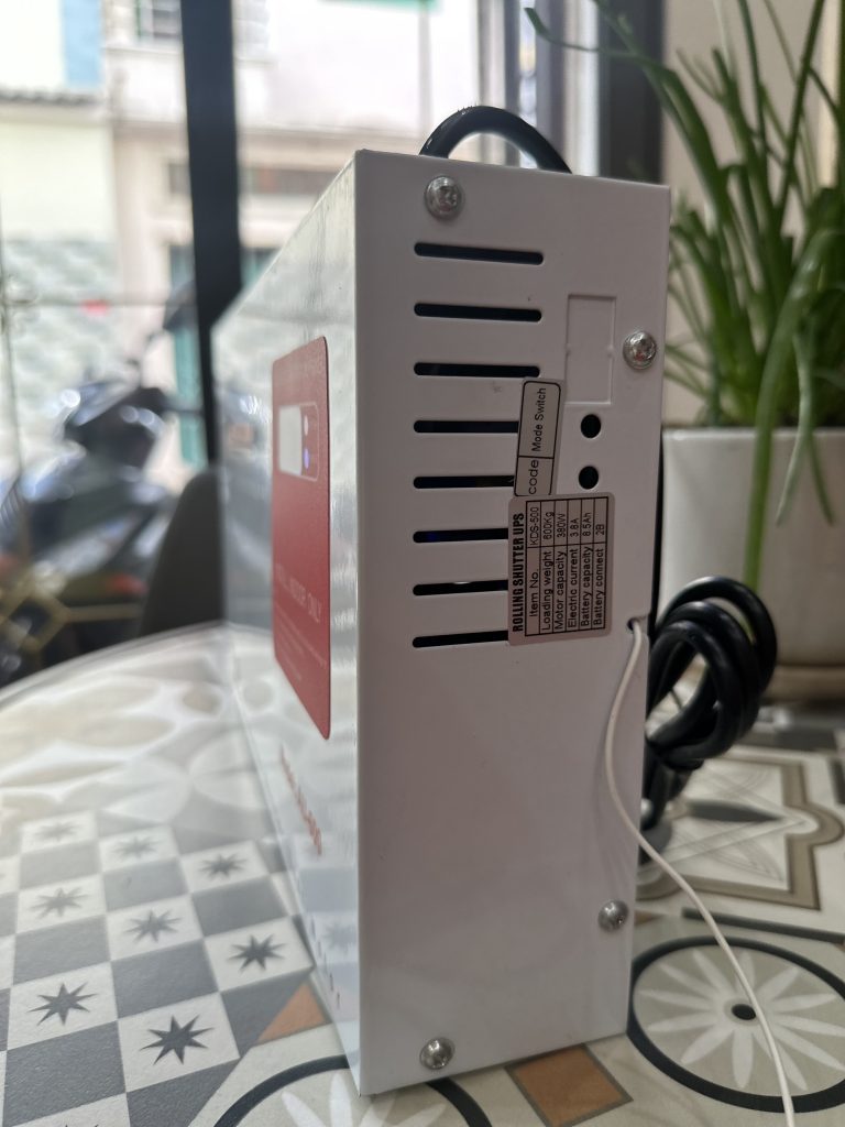 Bộ lưu điện cửa cuốn Á Châu Door AU-600 Thế hệ mới 2 bo-luu-dien-cua-cuon-achaudoor-au-600-the-he-moi-2