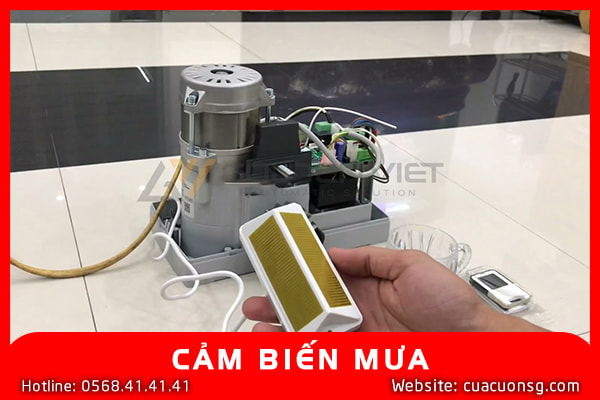 CẢM BIẾN MƯA PHÙ HỢP VỚI MÁI KÍNH TỰ ĐỘNG 4 CẢM BIẾN MƯA