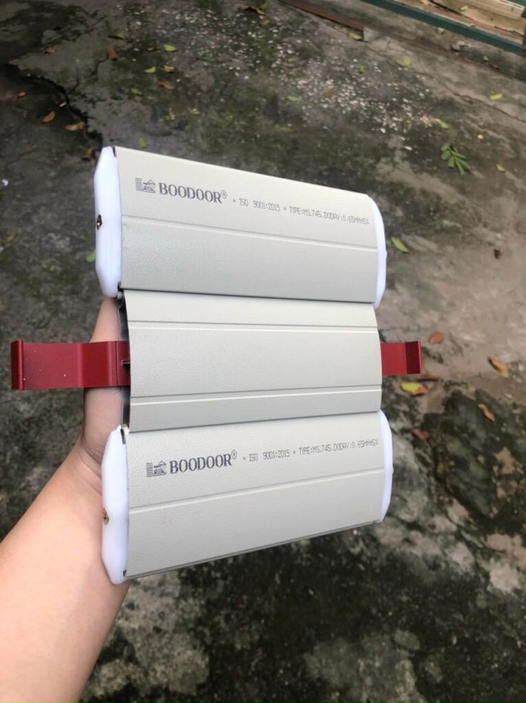 Cửa Cuốn Chống Bão: Định Nghĩa, Tính Năng Và Lợi Ích Bảo Vệ Ngôi Nhà 4 cua-cuon-chong-bao-3