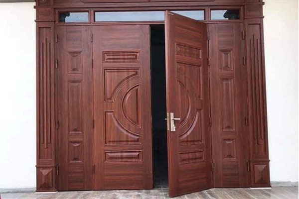Công nghệ làm cửa thép vân gỗ hiện đại và quy trình làm cửa đạt chuẩn hiện nay 3 Công nghệ làm cửa thép vân gỗ