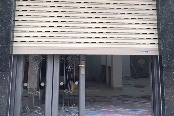 Báo giá hấp dẫn và chi tiết nhất về cửa cuốn hở 1 Cửa cuốn hở