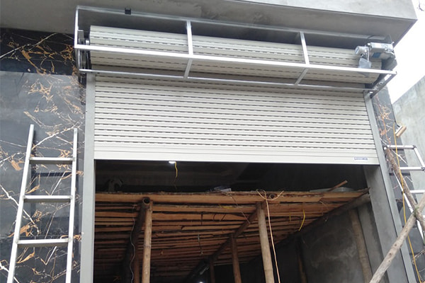 Thông tin chi tiết về cửa cuốn Sadava mới nhất hiện nay 4 Cửa cuốn Sadava