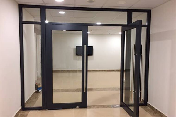 Kính chống cháy 120 phút và những thông tin cần biết 2 Kính chống cháy 120 phút