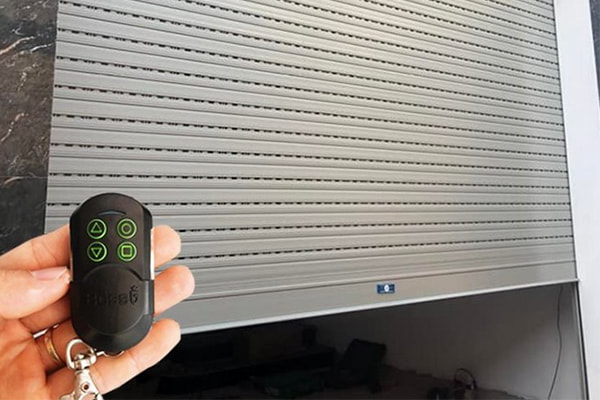 Một số nguyên nhân khiến Remote cửa cuốn sáng đèn nhưng không điều khiển được 5 Remote cửa cuốn sáng đèn nhưng không điều khiển được