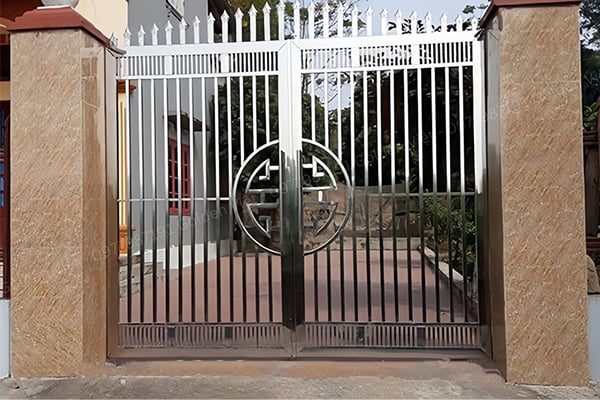 Báo giá cửa inox 2 cánh mới nhất tại Á Châu Door 4 Báo giá cửa Inox 2 cánh