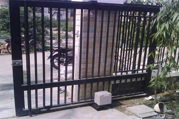 Cách làm cửa cổng lùa nhanh chóng và hiệu quả 3 Cách làm cửa cổng lùa