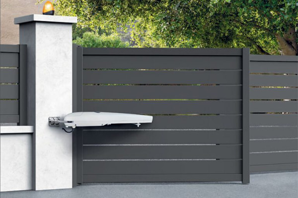 Thông tin chi tiết về cổng tự động Allmatic được phân phối tại Á Châu Door 1 Cổng tự động Allmatic