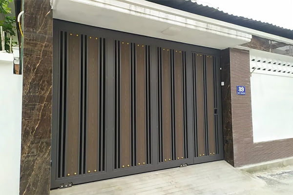 Cập nhật các mẫu cổng sắt hiện đại và đơn giản nhất năm 2025 11 Cổng sắt hiện đại