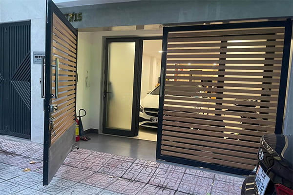 Báo giá hấp dẫn nhất về các mẫu cổng sắt nhà phố phổ biến 7 Cổng sắt nhà phố