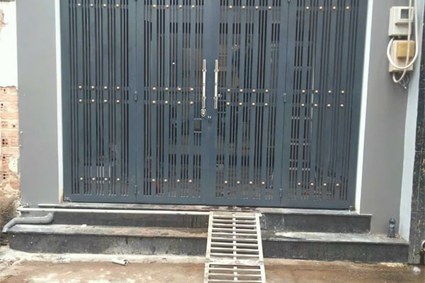 10+ mẫu cửa 4 cánh sắt đẹp và đơn giản đáng mua nhất năm 2025 7 Cửa 4 cánh sắt