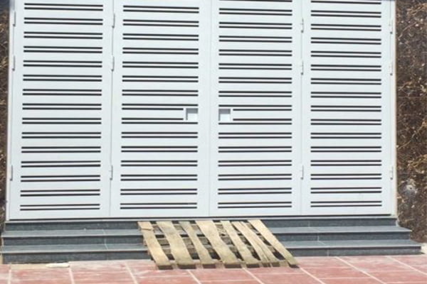 10+ mẫu cửa 4 cánh sắt đẹp và đơn giản đáng mua nhất năm 2025 11 Cửa 4 cánh sắt