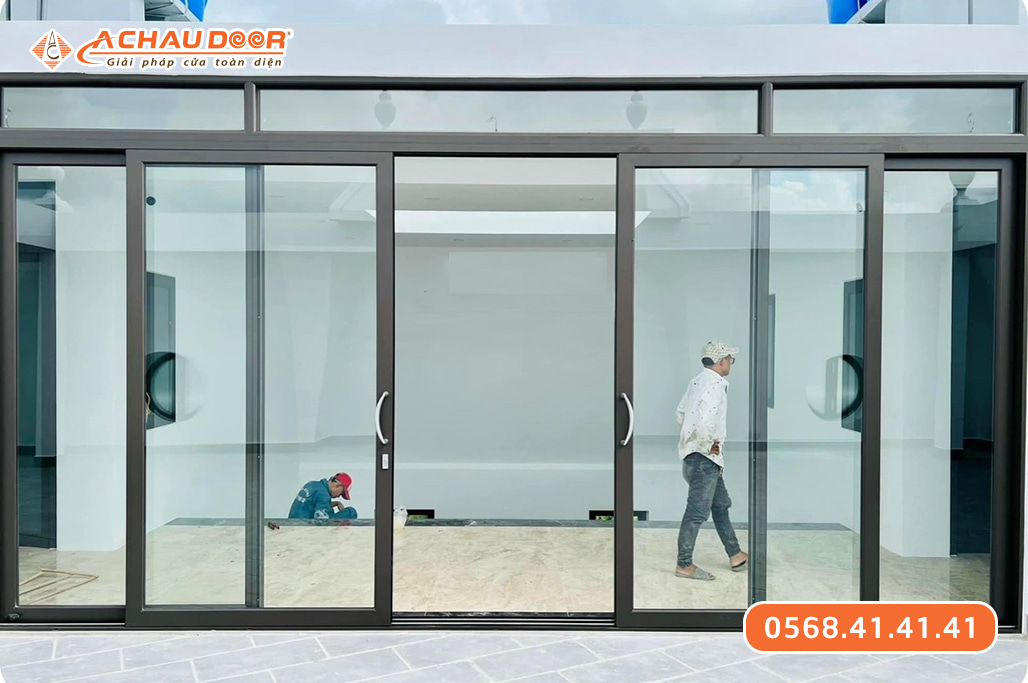 Cửa đi lùa 4 cánh nhôm Maxpro hệ 115 1 Cửa đi lùa 4 cánh nhôm Maxpro hệ 115