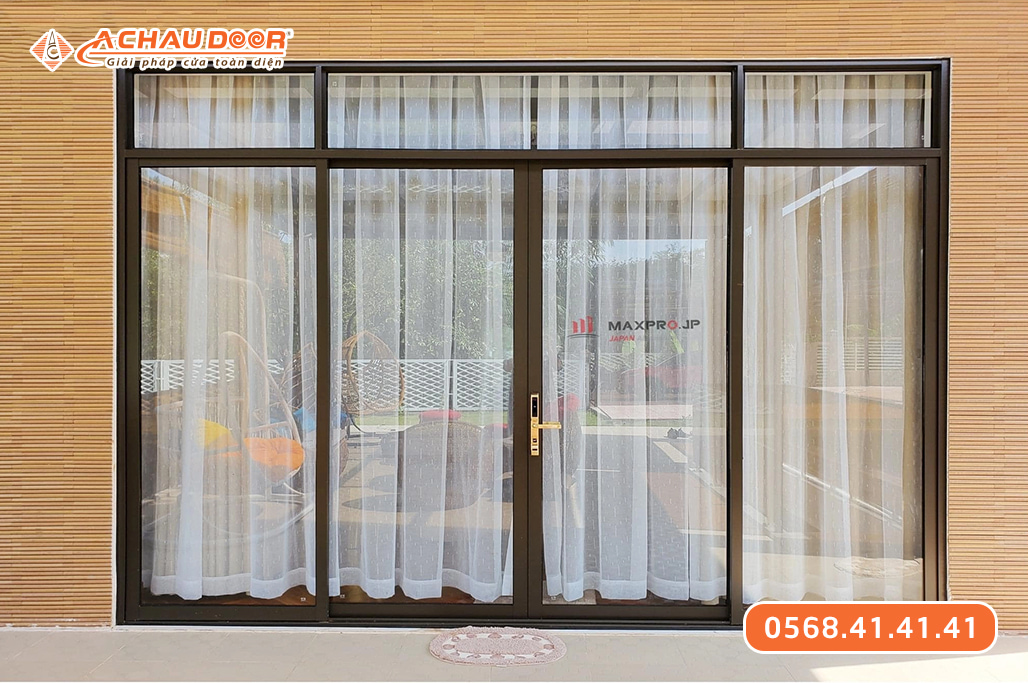 Cửa đi lùa 4 cánh nhôm Maxpro hệ 93 1 Cửa đi lùa 4 cánh nhôm Maxpro hệ 93