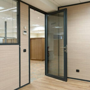 Cửa nhôm kính cường lực 10 ly mở 1 cánh